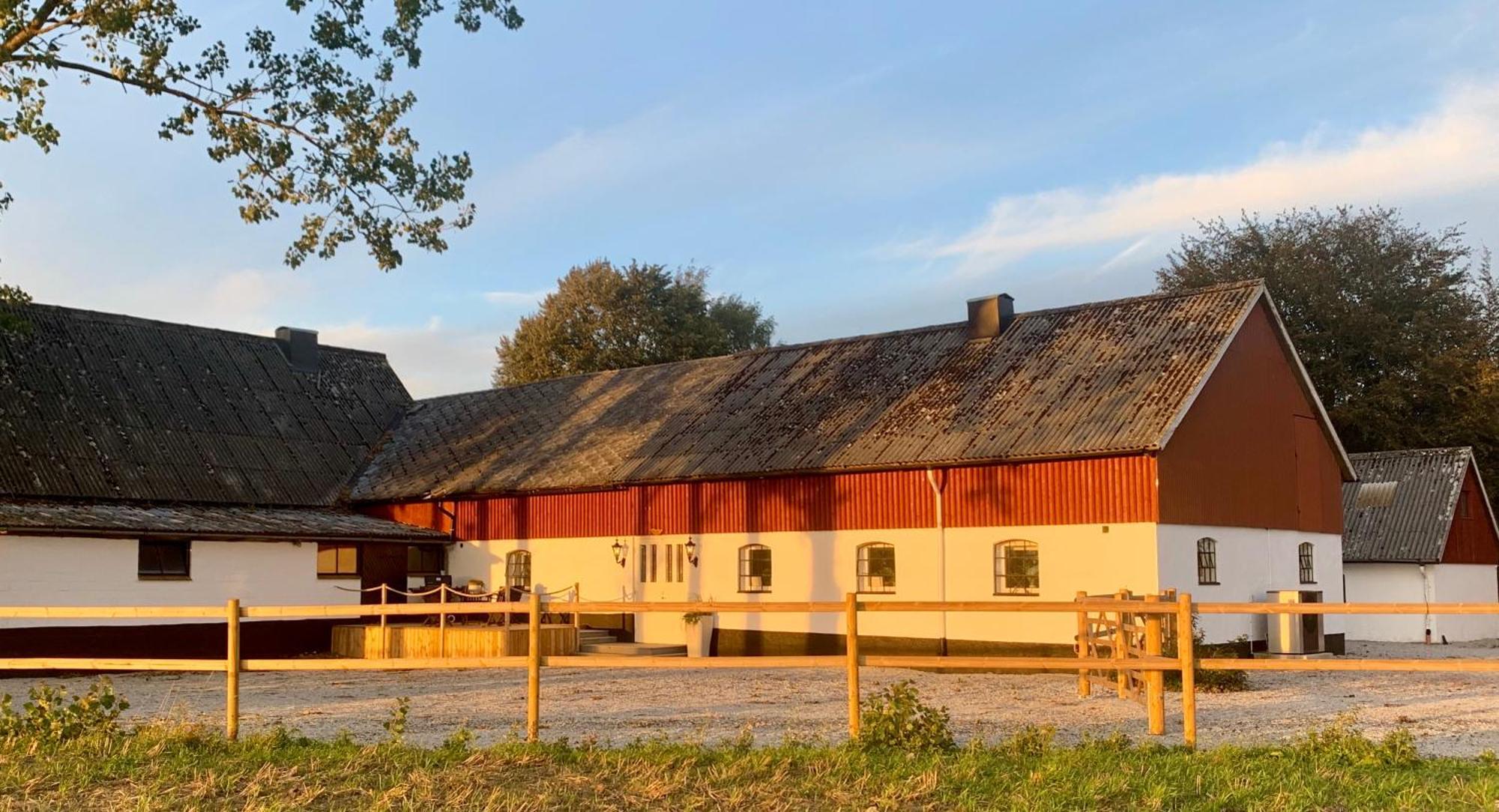 Dorisberg B&B - The Chicken House Loberod Exterior photo